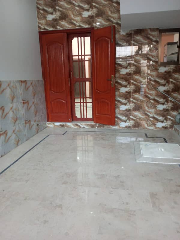 200yard beautiful 3 bed dd ground floor portion vip block 7 gulistan e jauhar 9