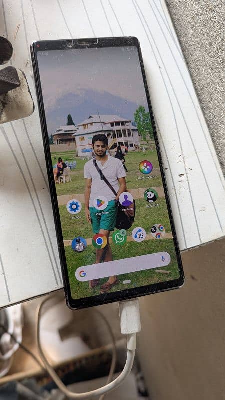 Sony Xperia 1 panel AVAILABLE 3