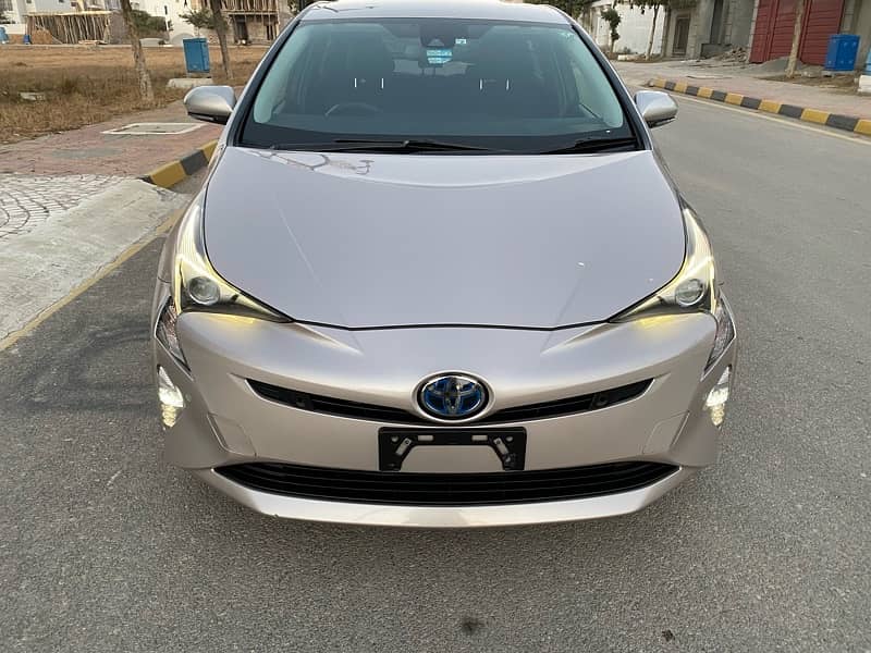 Toyota Prius 2018 1