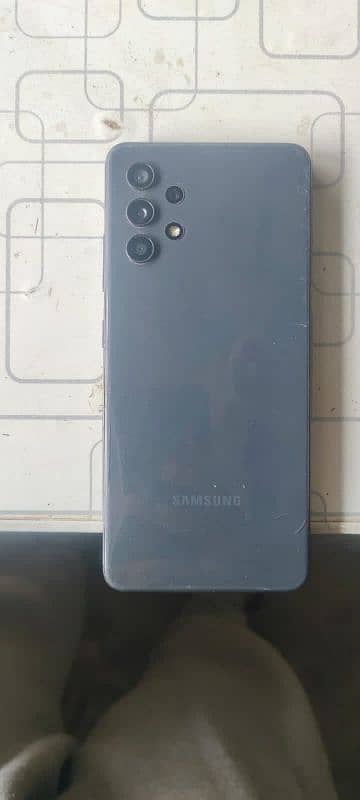 Samsung Galaxy A32 1