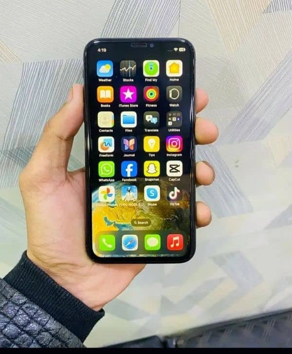 iphone Xs sale 4