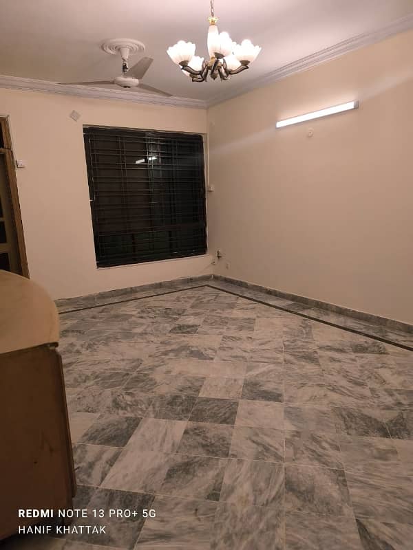 3 beds upper portion available for rent in G10 3