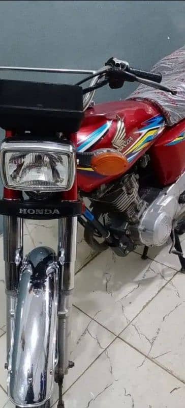 Honda cg 125 orignal new he cntact 03112587314 1