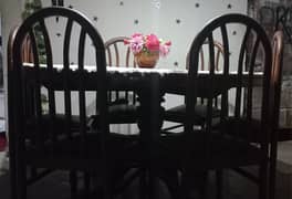 Dining table for sale