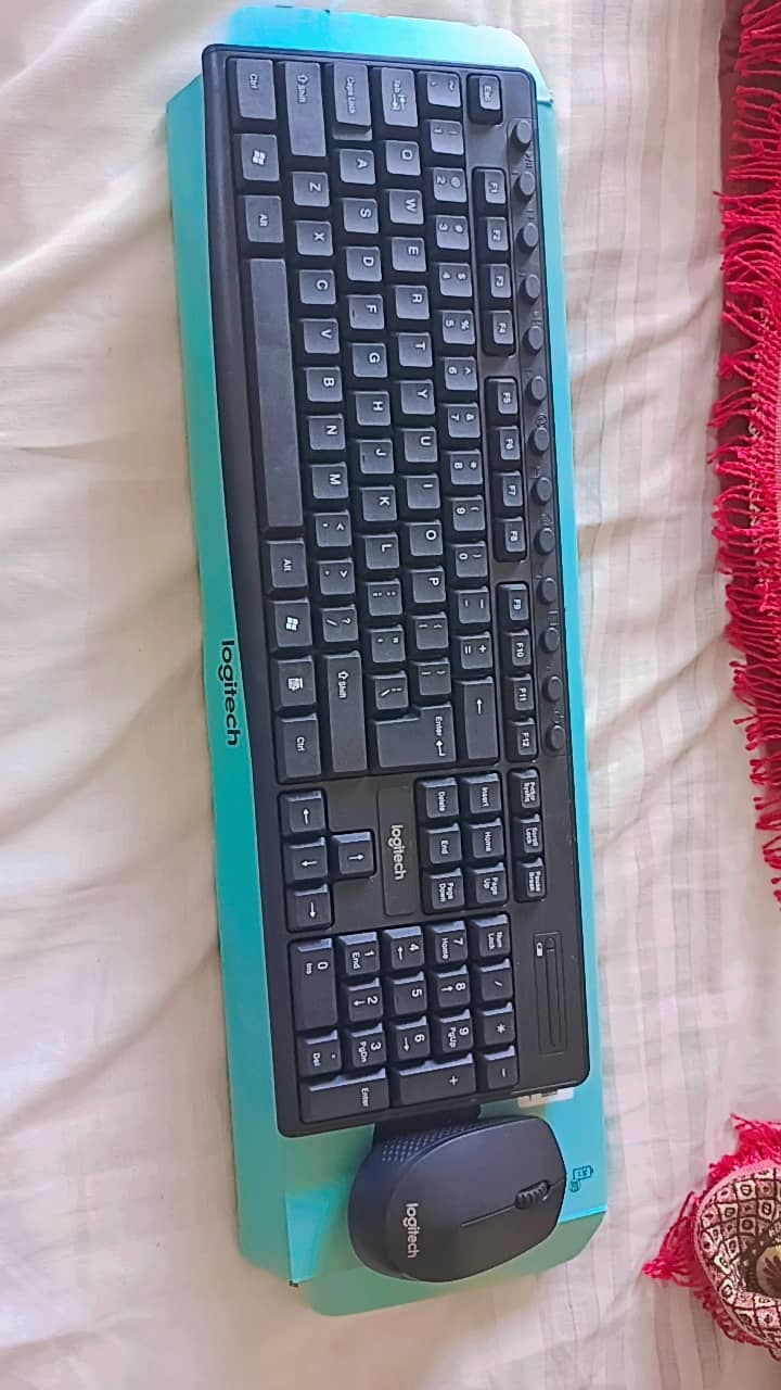 Bluetooth keyboard+mouse never used 100% original brand 4