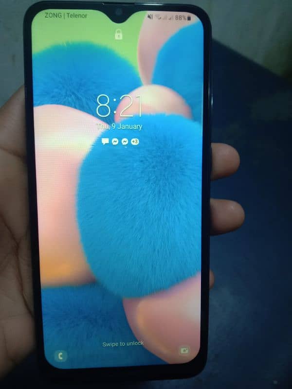 Samsung Galaxy A30s 0