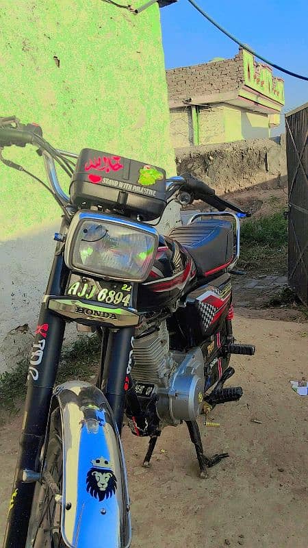 Honda 125 All punjab numbr Urjent sell 11