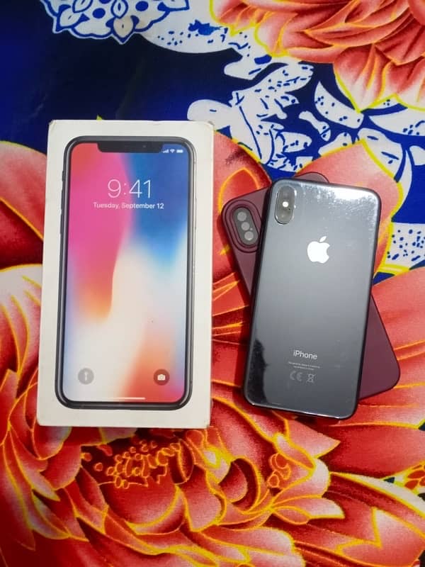 iPhone X with box 64gb 0