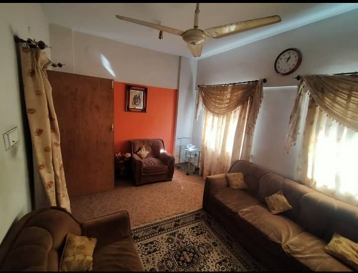 I am selling my 3 side corner apartment 2