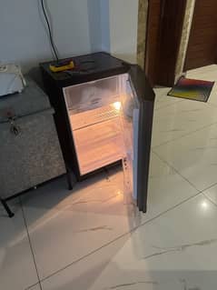 Pel Mini Home Fridge 10/10 Slightly used