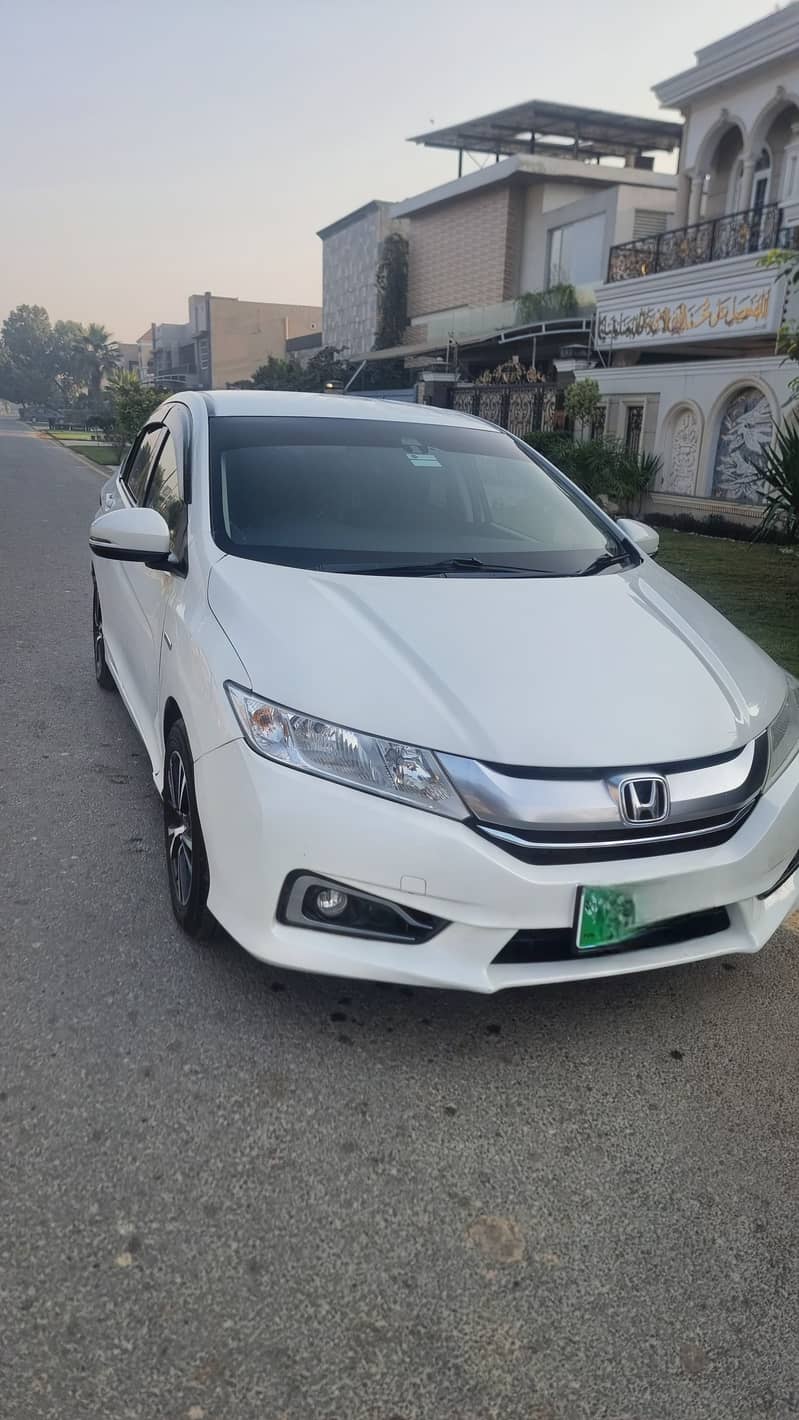 Honda Grace Hybrid 2015 1