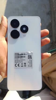 Tecno Spark Go 2024 4+4/64 Complete Box