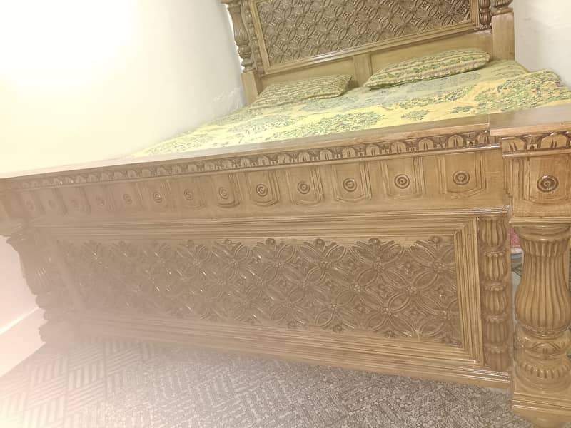 king size bed for sale with dressing table & 2 side tables 5