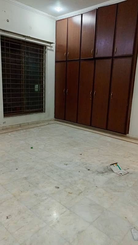 10 Marla House for Rent in johar town for Family and Silent office (Call center + Software house 0