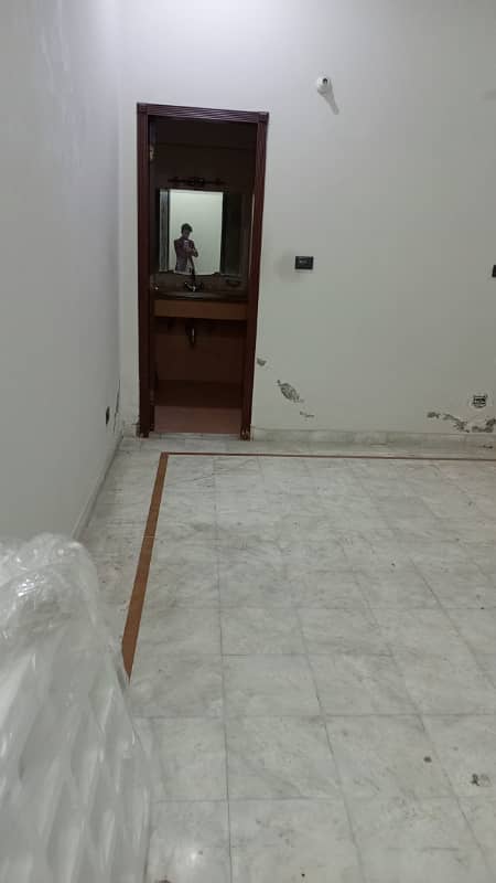 10 Marla House for Rent in johar town for Family and Silent office (Call center + Software house 1