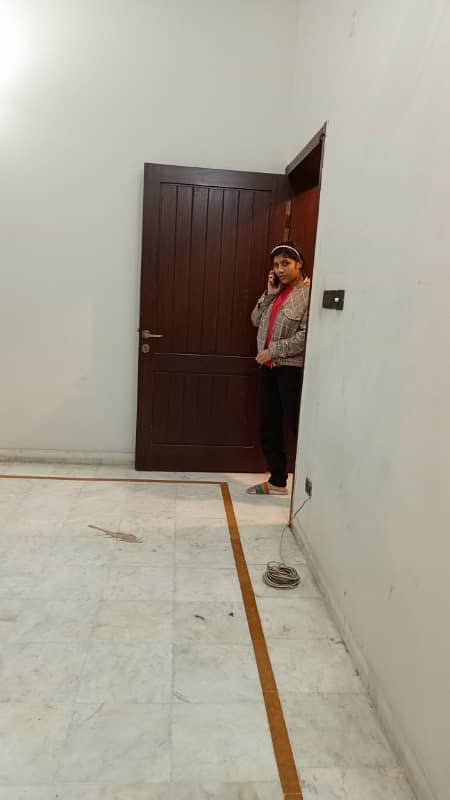 10 Marla House for Rent in johar town for Family and Silent office (Call center + Software house 3