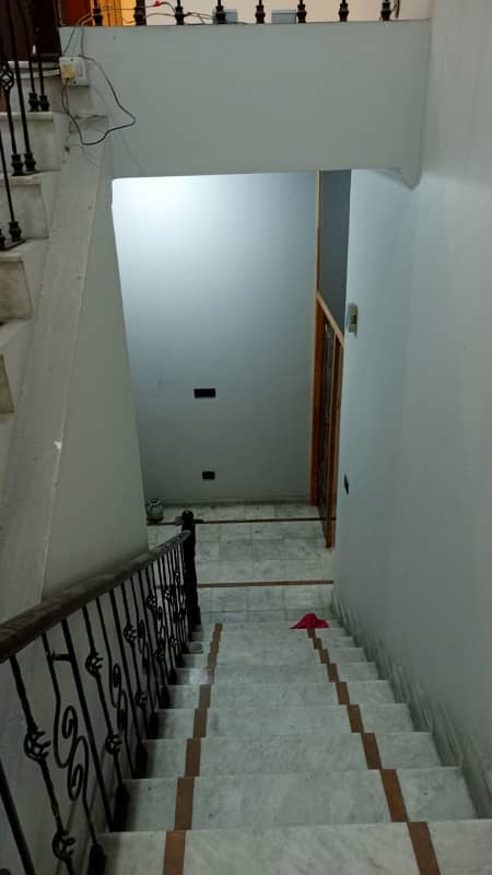 10 Marla House for Rent in johar town for Family and Silent office (Call center + Software house 9