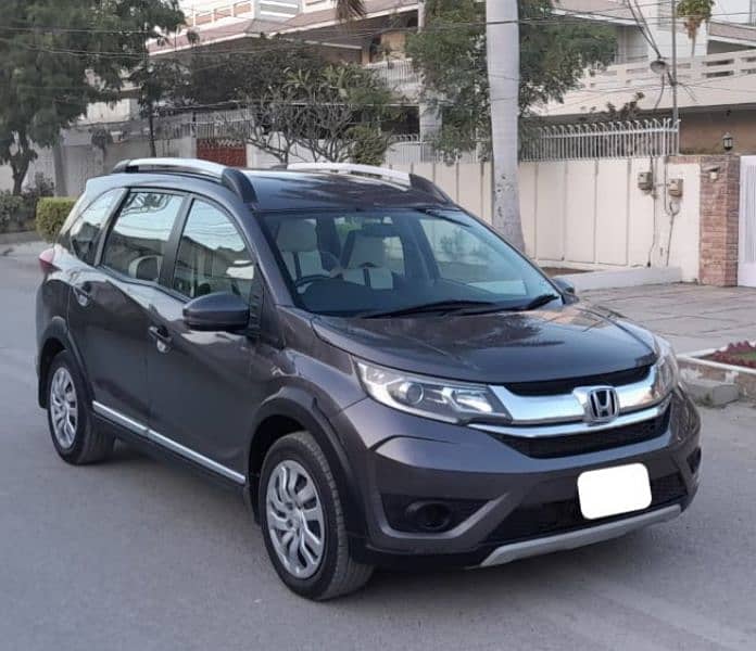 Honda BR-V 2017 i vtec 100%  Guranteed original paint 2