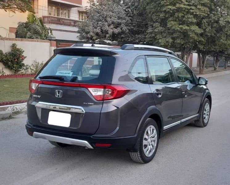 Honda BR-V 2017 i vtec 100%  Guranteed original paint 3