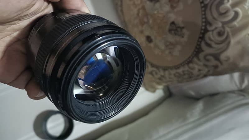 Canon EF 85mm f/1.8 USM Lens for Sale 1