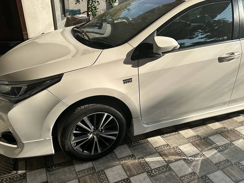 Toyota Altis Grande 2021 1