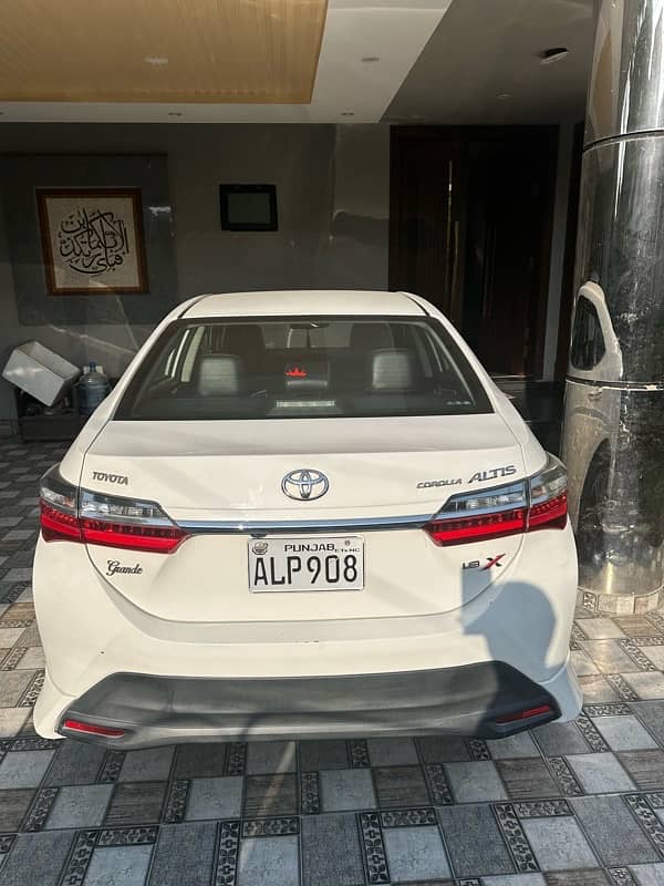 Toyota Altis Grande 2021 5