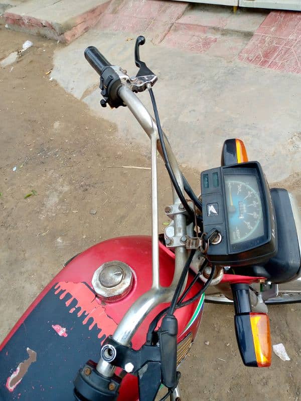 Honda CD 70cc 8