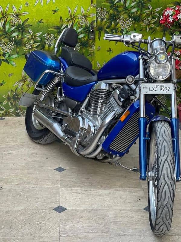 Suzuki intruder 2