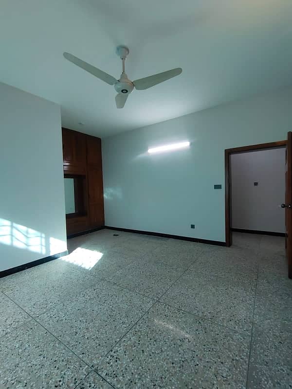 Upper Portion For Rent In G-11/1 5