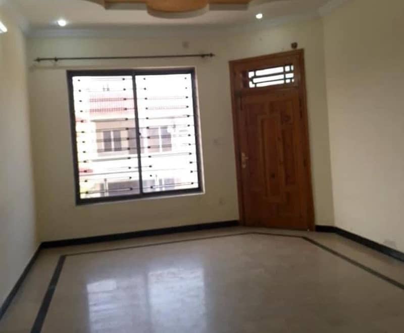 Upper Portion For Rent In G-11/1 10