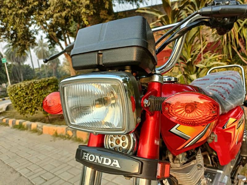 Honda 125(2021)(03273767676) 12