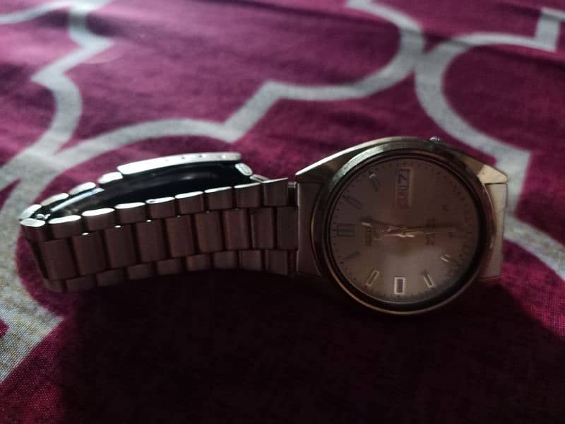 Seiko 5 watch 2