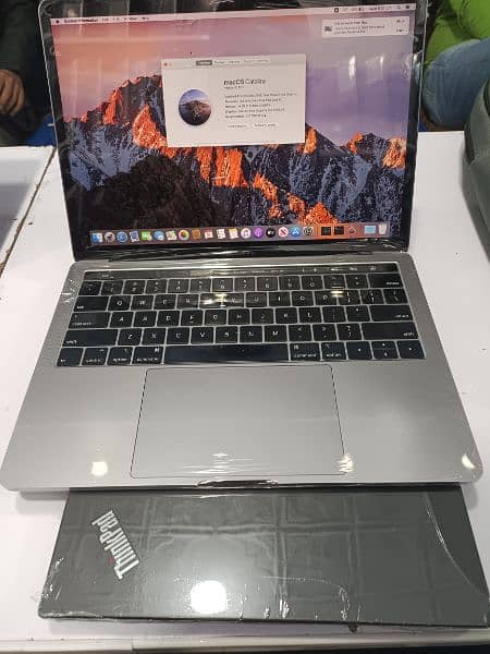 Apple MacBook Pro 2019 (13 inches) 0