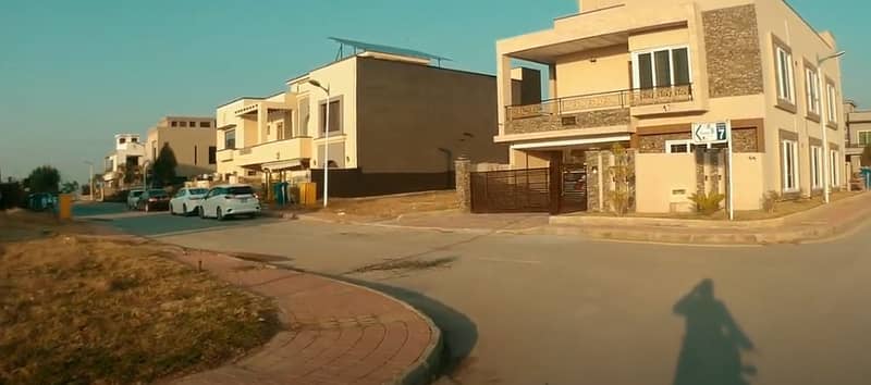 10 Marla Corner Plot for Sale in Bahria Town Phase 8 Prime Location & Ready for Construction 6