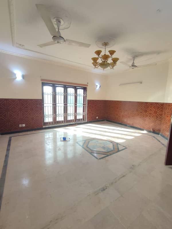 One kinaal upper portion for rent in Cda sector 1