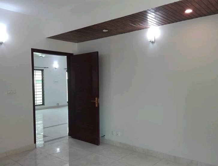 10 Marla Flat In Askari 10 Is Available For rent 1