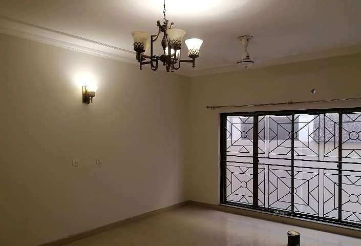 Your Dream 17 Marla House Is Available In Askari 10 0