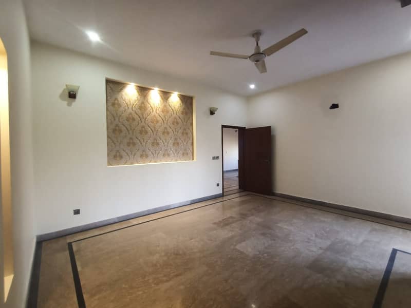 20 Marla Beautiful Upper Portion For Rent Prime Location 5