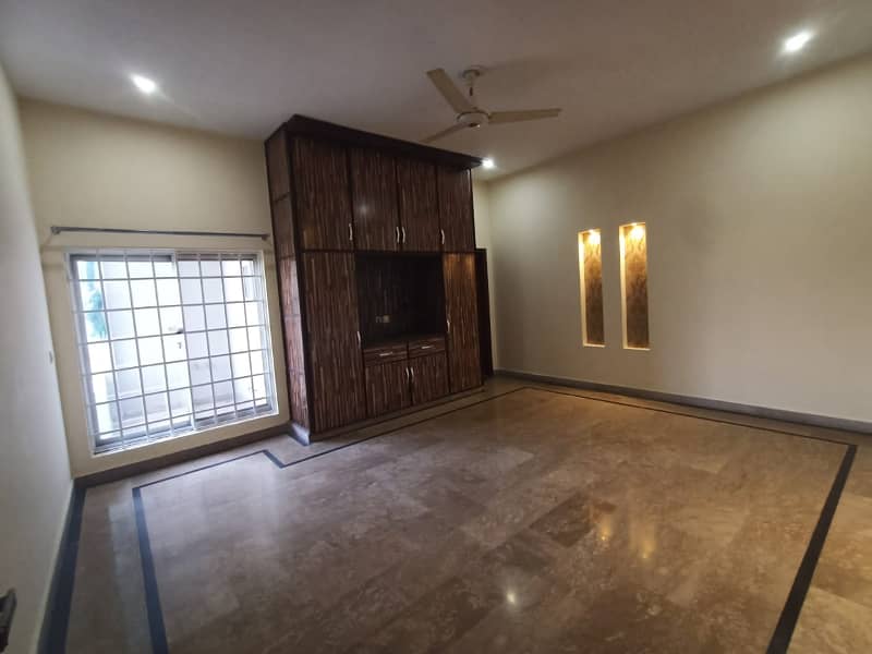 20 Marla Beautiful Upper Portion For Rent Prime Location 7