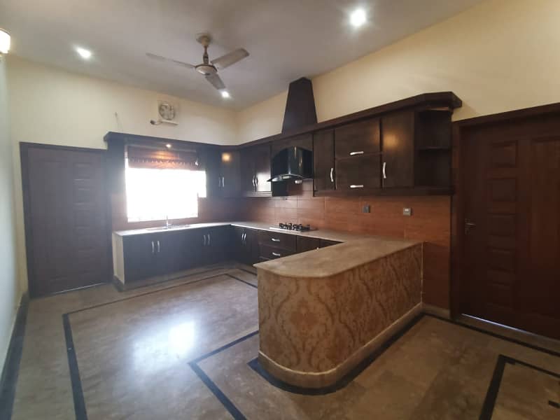 20 Marla Beautiful Upper Portion For Rent Prime Location 9