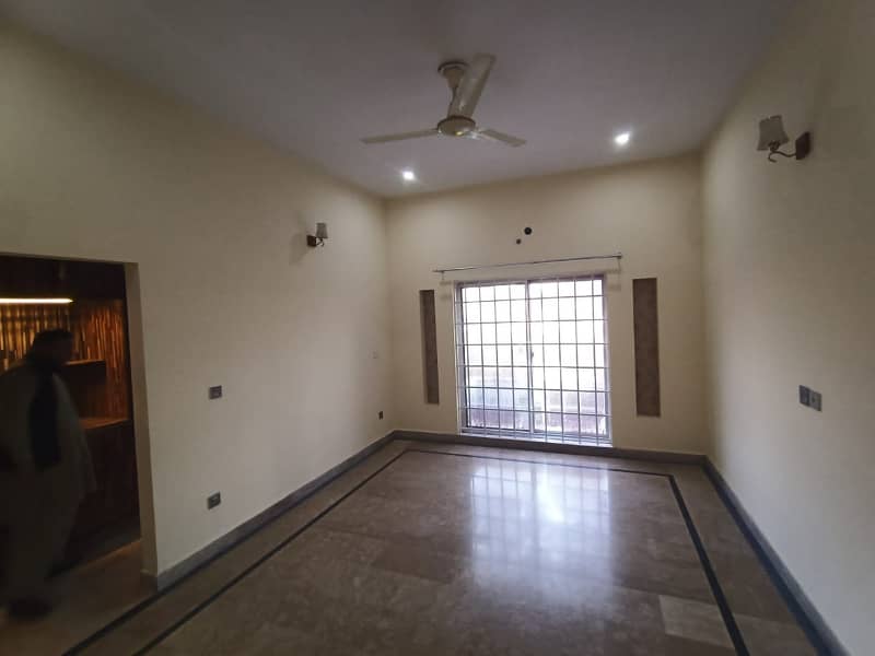 20 Marla Beautiful Upper Portion For Rent Prime Location 2