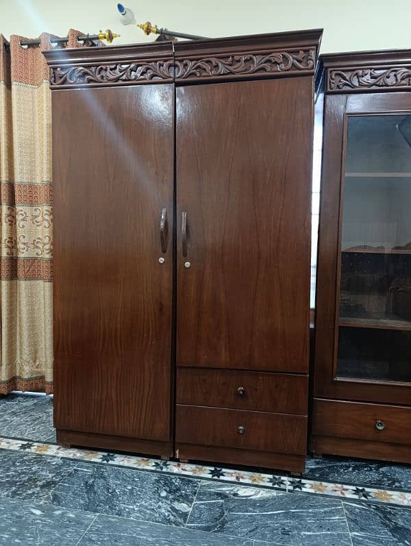 "2 Elegant Alhamri Furniture for Sale" 6