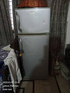 singer fridge for sale medium size