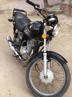 Suzuki GS150 Model 2014