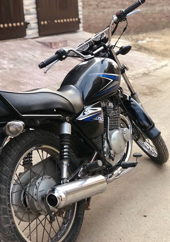 Suzuki GS150 Model 2014 1