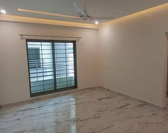 4 Bed Beautiful Apt Available for Sale in Askari 11 Lahore 3