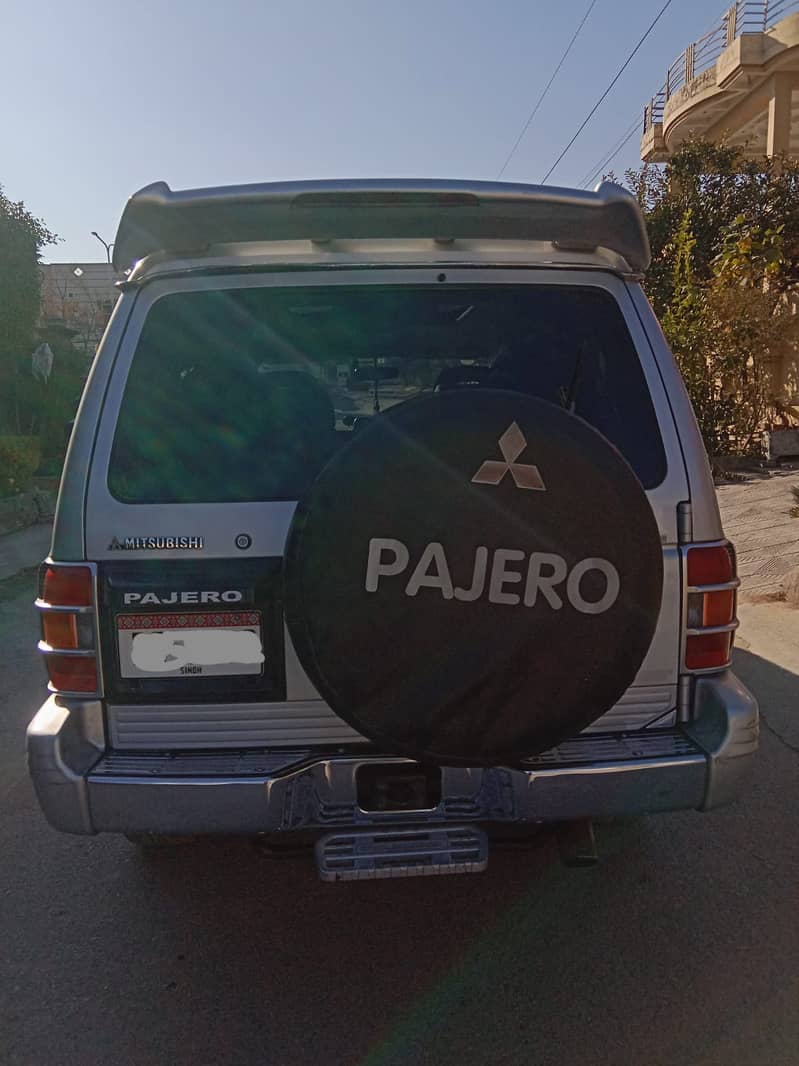 Mitsubishi Pajero 1998 5