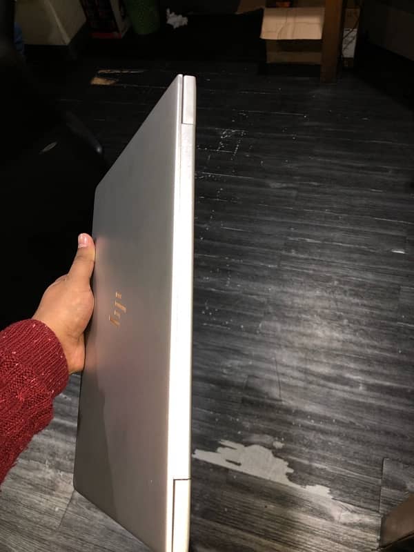 hp elitebook bang and olufsen 3