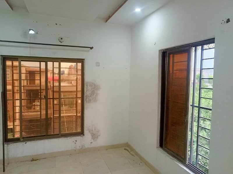 600 Sq Ft Brand New 2 Beds Flat Available At The Prime Location Of Johar Town 0