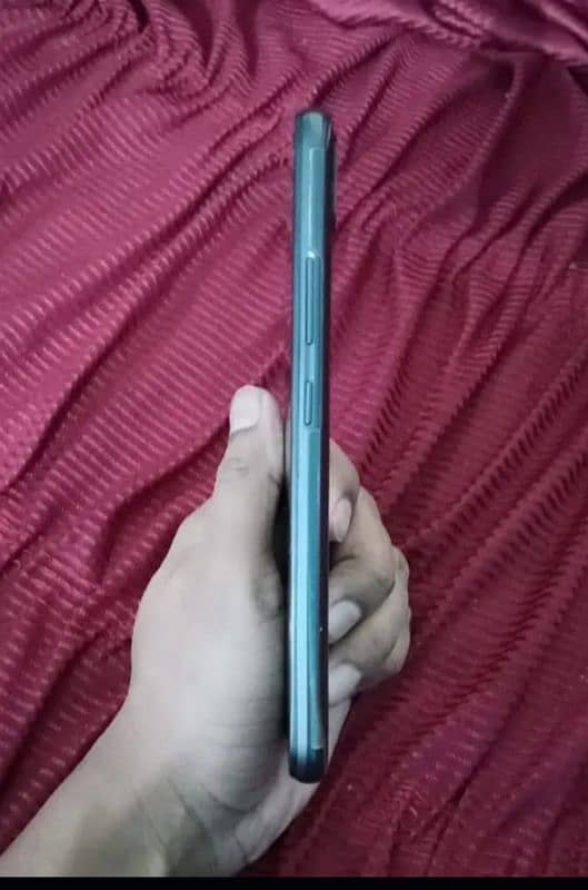 realme C25s 8